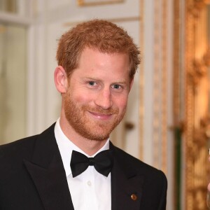 Le prince Harry au dîner de gala "100 Women in Finance" au bénéfice de l'association "WellChild Charity" au Victoria and Albert Museum à Londres, le 11 octobre 2017.