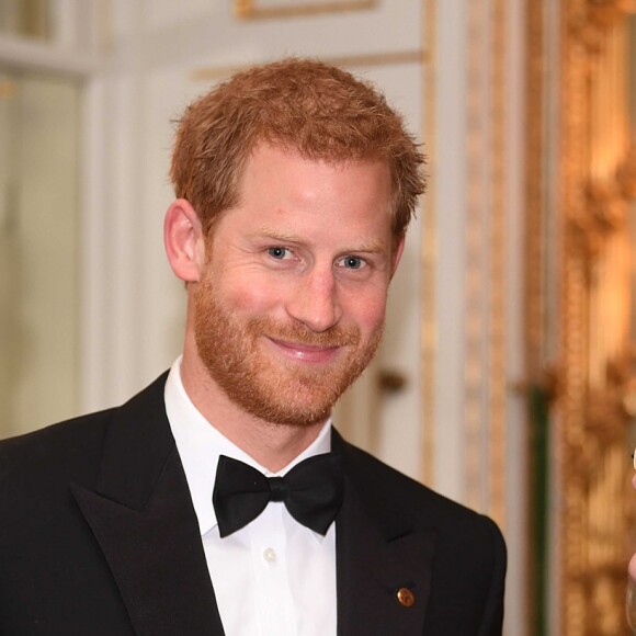 Le prince Harry au dîner de gala "100 Women in Finance" au bénéfice de l'association "WellChild Charity" au Victoria and Albert Museum à Londres, le 11 octobre 2017.