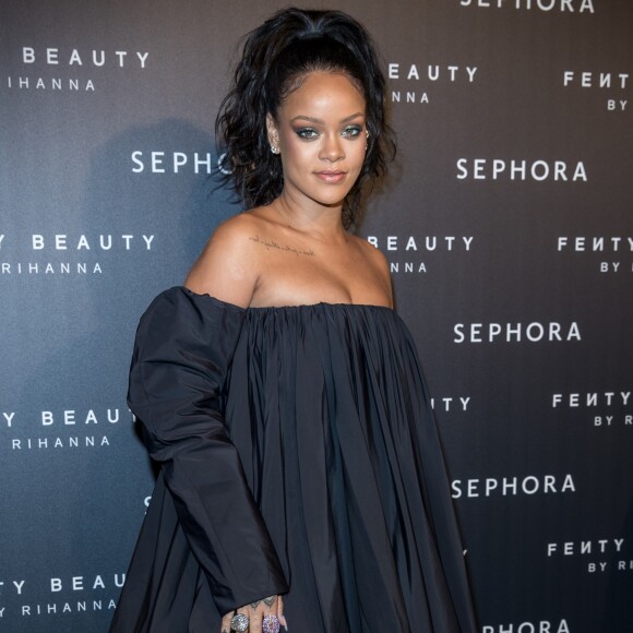 Rihanna à la soirée "Fenty Beauty by Rihanna" aux Jardins des Tuileries à Paris, le 21 septembre 2017. © Cyril Moreau/Bestimage