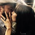 Justin Timberlake et Jessica Biel partageant un baiser fougueux. Le couple a fêté le 19 octobre 2017 ses cinq ans de mariage.
