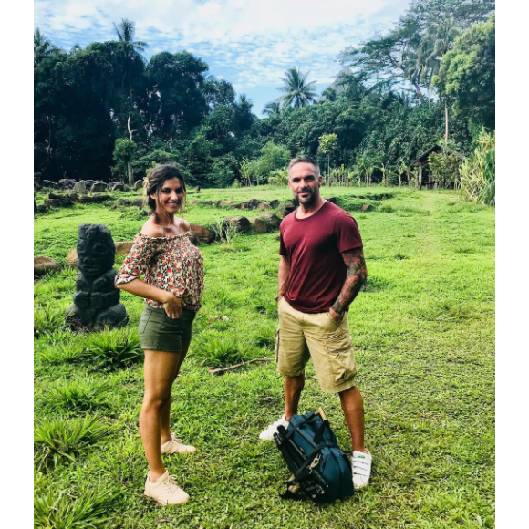 Laëtitia Milot complice avec Philippe Bas et Amaury de Crayencour, à qui elle donne la réplique dans "Coup de foudre à Bora Bora", nouveau téléfilm de TF1.