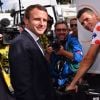 Le président de la République Emmanuel Macron et Warren Barguil (équipe cycliste Sunweb) lors de l'arrivée de la 17ème étape du 104ème Tour de France à Salle-des-Alpes (Serre Chevalier), le 19 juillet 2017. © Bruno Bébert/Bestimage