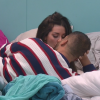 Laura et Alain se rapprochent et finissent par s'embrasser - "Secret Story 11", le 24 octobre 2017.