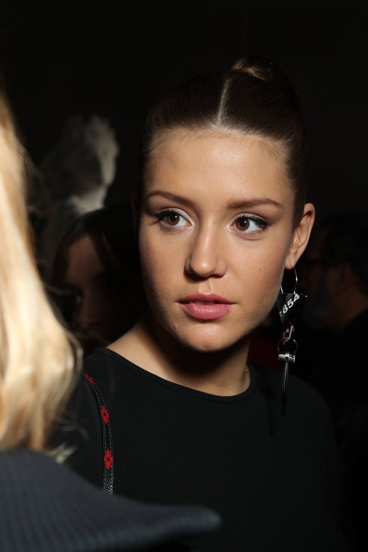 Photo : Adèle Exarchopoulos (enceinte) au défilé de mode Louis