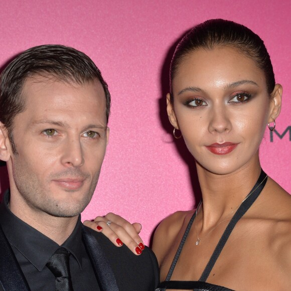 Nicolas Duvauchelle et sa compagne Anouchka Alsif lors du photocall du Victoria's Secret Fashion 2016 au Grand Palais à Paris, France, le 30novembre 2016. © BOV/Bestimage