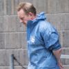Exclusif - Meurtre de la journaliste Kim Wall dans le sous-marin artisanal Nautilus de Peter Madsen - Peter Madsen, menotté, quitte l'institut de médecine légale de Copenhague le 11 août 2017.