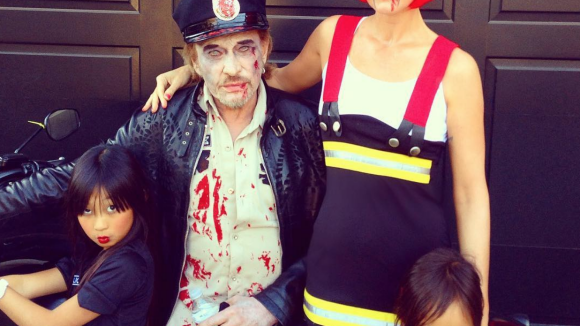 Johnny Hallyday, Laeticia et les filles : Zombies terrifiants pour Halloween