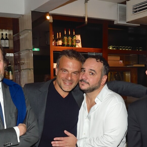 Exclusif - Francis Huster, le producteur du festival Jean-Marc Dumontet, le fondateur du Festival, l'acteur et metteur en scène Steve Suissa, François-Xavier Demaison, Manuel Valls et sa femme Anne Gravoin - 4e soirée du tout 1er Festival du Théâtre Français en Israël, organisé par Steve Suissa à Tel Aviv, le 30 octobre 2017. © Erez Lichtfeld/Bestimage