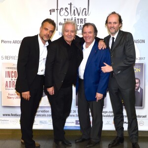 Exclusif - Steve Suissa, fondateur du festival, Pierre Arditi, Daniel Russo et Jean-Marc Dumontet, producteur du festival - 2e soirée du tout 1er Festival du Théâtre Français en Israël, organisé par Steve Suissa à Tel Aviv, le 23 octobre 2017. © Erez Lichtfeld/Bestimage