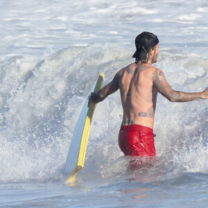 Exclusif - David Beckham et ses enfants Brooklyn, Romeo, Cruz et Harper profitent d'un après-midi ensoleillé à la plage. Malibu, le 22 octobre 2017.