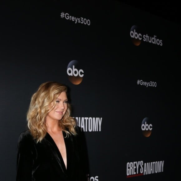 Ellen Pompeo - Les stars de "Grey's Anatomy" réunis pour fêter la diffusion du 300e épisode de la série au restaurant TAO à Hollywood, le 5 novembre 2017.