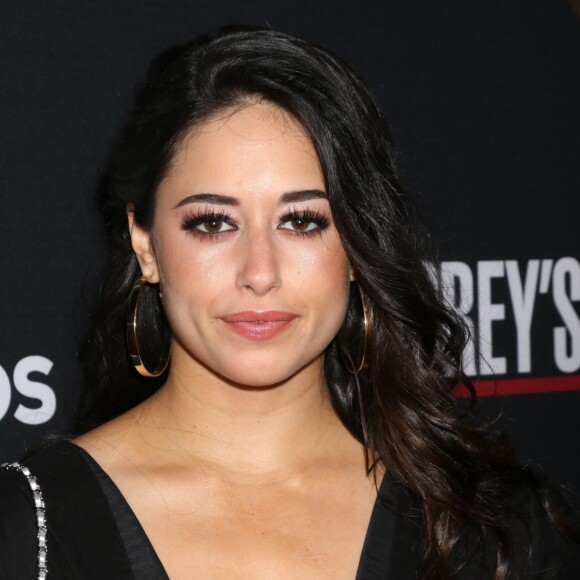 Jeanine Mason - Les stars de "Grey's Anatomy" réunis pour fêter la diffusion du 300e épisode de la série au restaurant TAO à Hollywood, le 5 novembre 2017.