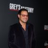 Justin Chambers - Les stars de "Grey's Anatomy" réunis pour fêter la diffusion du 300e épisode de la série au restaurant TAO à Hollywood, le 5 novembre 2017.