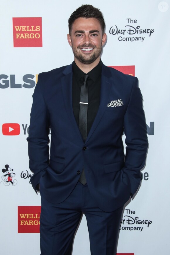 Jonathan Bennett au photocall de la soirée GLSEN Respect awards à l'hôtel Regent Beverly Wilshire de Los Angeles le 20 octobre 2017