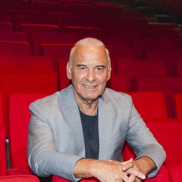 Exclusif - Michel Fugain - Michel Leeb fête ses 40 ans de carrière sur la scène du théâtre André Malraux à Rueil-Malmaison le 24 octobre 2017. © Pierre Perusseau/Bestimage