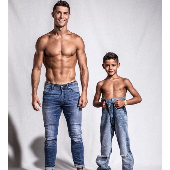 Cristiano Ronaldo et son fils Cristiano Jr. sur Instagram le 12 novembre 2017