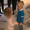 Le prince Jacques et la princesse Gabriella de Monaco sont allés chez le coiffeur. Leur maman la princesse Charlene a dévoilé le résultat, leur "première coupe de cheveux", sur Instagram le 13 novembre 2017.