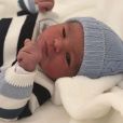  Larissa Saad, la femme de Lucas, poste la première photo de leur petit Miguel sur Instagram, le 14 novembre 2017. 