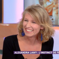 Alexandra Lamy veut "continuer à être draguée" par des hommes "timides"