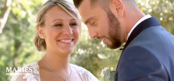 Caroline et Raphaël se sont mariés dans l'émission "Mariés au premier regard" sur M6. Le 13 novembre 2017.