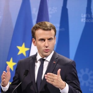 Le président Emmanuel Macron lors de la conférence de presse du sommet social européen à Goteborg en Suède le 17 novembre 2017.