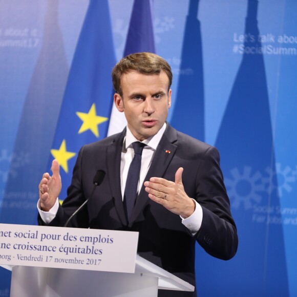 Le président Emmanuel Macron lors de la conférence de presse du sommet social européen à Goteborg en Suède le 17 novembre 2017.
