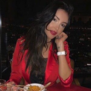 Nabilla Benattia sexy sur Instagram, 2017