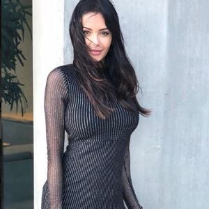 Nabilla Benattia sexy sur Instagram, 2017