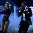 Beyoncé et Jay-Z sur la scène des Grammy Awards à Los Angeles, le 26 janvier 2014.