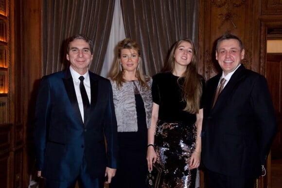 Exclusif - Stéphane Jitiaux (CEO international de Café Pouchkine), Jenie Dellos et sa fille Katia, Alexander Zaitsev (Président de Maison Dellos) - Soirée d'inauguration du Café Pouchkine au 16, place de la Madeleine dans le 8ème arrondissement à Paris le 29 novembre 2017. © Julio Piatti/Bestimage