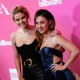 Selena Gomez et Francia Raisa à la soirée Billboard Women In Music Awards "Icon Award" au Ray Dolby Ballroom à Hollywood, le 30 novembre 2017 © Chris Delmas/Bestimage