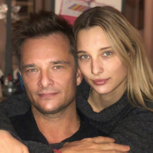 David Hallyday et sa fille aînée Ilona Smet à Paris, le 28 novembre 2017.