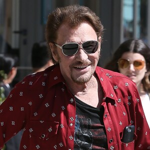 Johnny Hallyday avec sa femme Laeticia, leurs filles Jade et Joy, Marie Poniatowski avec son mari Pierre Rambaldi et leur fille Tess, à Santa Monica, le 1er avril 2017.