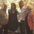 David Beckham pose avec sa petite soeur Joanne et leurs parents sur Instagram, le 6 novembre 2017.