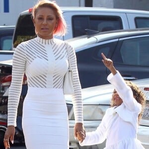 Exclusif - Mel B (Melanie Brown), accompagnée de son compagnon Gary Madatyan, emmène sa fille Madison Brown Belafonte au Agape International Spiritual Center à Culver City, le 3 décembre 2017.