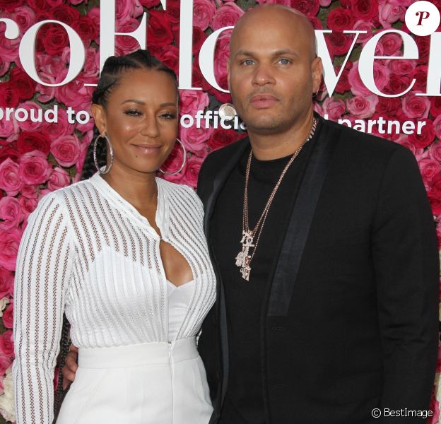 Mel B (Melanie Brown) et son mari Stephen Belafonte à la première de Mother's Day (Fête des mères) au théâtre The TCL Chinese à Hollywood, le 13 avril 2016
