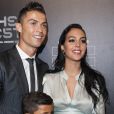 Cristiano Ronaldo (meilleur joueur), son fils Cristiano Jr et sa compagne Georgina Rodriguez enceinte - The Best FIFA Football Awards 2017 au London Palladium à Londres, le 23 octobre 2017. © Pierre Perusseau/Bestimage