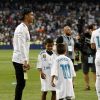 Cristiano Ronaldo et son fils Cristiano Jr. Finale de la Supercoupe d'Espagne "Real Madrid - FC Barcelone" au stade Santiago Bernabeu à Madrid, le 16 août 2017.