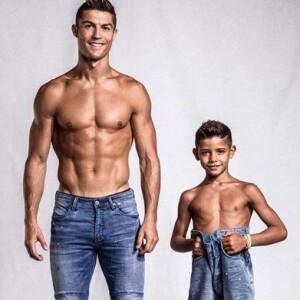 Cristiano Ronaldo, campagne publicitaire avec son fils Cristiano Jr. Instagram le 8 novembre 2017.