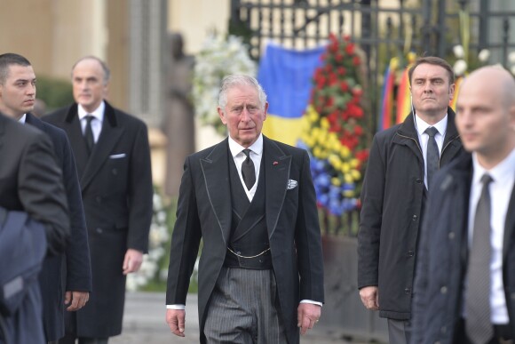 Le prince Charles - Obsèques du roi Michel de Roumanie à Bucarest, le 16 décembre 2017.