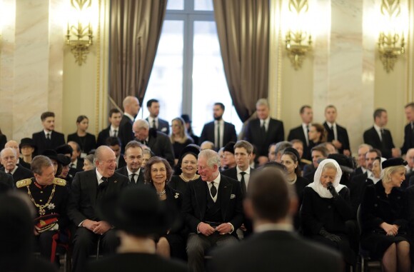 Le grand-duc Henri de Luxembourg, le roi Juan Carlos d'Espagne, la reine Sofia d'Espagne, le prince Charles - Obsèques du roi Michel de Roumanie à Bucarest, le 16 décembre 2017.