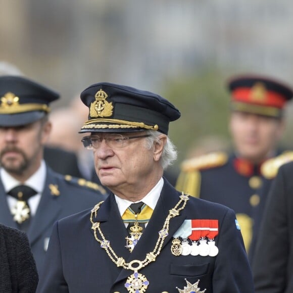 La reine Silvia de Suède, le roi Carl Gustav de Suède - Obsèques du roi Michel de Roumanie à Bucarest, le 16 décembre 2017.