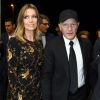 Antonio Banderas (rasé crâne et sourcils en préparation de son rôle de Pablo Picasso) et sa compagne Nicole Kimpel arrivent à la soirée d'inauguration du magasin "Porcelanosa" à Malaga, le 21 décembre 2017.