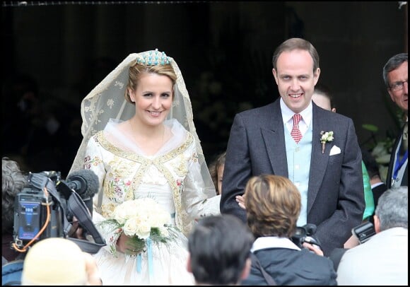 Le prince Jean d'Orléans et Philomena de Tornos y Steinhart le jour de leur mariage, le 2 mai 2009 à Senlis.