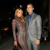 Paris Hilton et son compagnon Chris Zylka arrivent au dîner de gala de la soirée The Fred Hollows Foundation au Dream Hotel à Los Angeles le 15 novembre 2017.