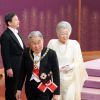 L'empereur Akihito du Japon, sa femme l'impératrice Michiko et leurs fils le prince héritier Naruhito et le prince d'Akishino (Fumihito) lors de la cérémonie officielle des voeux du nouvel an au palais impérial le 1er janvier 2018 à Tokyo.