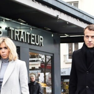 Emmanuel Macron et sa femme Brigitte Macron, Anne Hidalgo (Maire de Paris) - Hommage aux victimes de l'attentat de l'Hyper Cacher de la porte de Vincennes à Paris le 7 janvier 2018. La prise d'otages du magasin Hyper Cacher de la porte de Vincennes à Paris est une attaque terroriste islamiste et antisémite, perpétrée le 9 janvier 2015 qui avait fait 5 morts en tout (trois clients, un employé, le terroriste). © Stéphane Lemouton/Bestimage