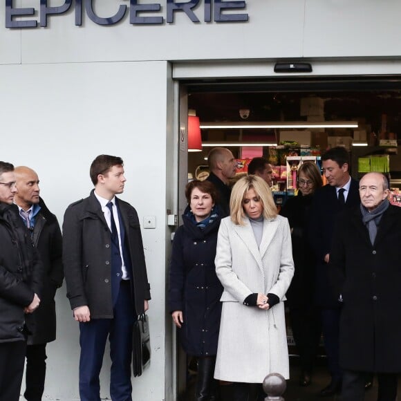 Brigitte Macron et Gérard Collomb (ministre de l'intérieur) - Hommage aux victimes de l'attentat de l'Hyper Cacher de la porte de Vincennes à Paris le 7 janvier 2018. La prise d'otages du magasin Hyper Cacher de la porte de Vincennes à Paris est une attaque terroriste islamiste et antisémite, perpétrée le 9 janvier 2015 qui avait fait 5 morts en tout (trois clients, un employé, le terroriste). © Stéphane Lemouton/Bestimage