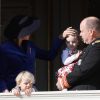 La princesse Charlene de Monaco avec ses enfants le prince Jacques et la princesse Gabriella au balcon du palais princier lors de la fête nationale monégasque, le 19 novembre 2017. © Dominique Jacovides/Bestimage
