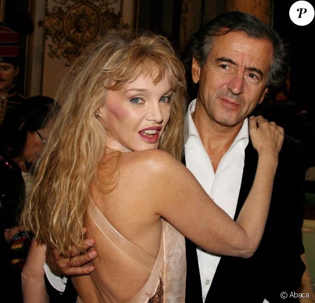 The only way is to walk around in our deserted paris. Arielle Dombasle Parle De Son Documentaire Sur Le Desir J Ai Imagine Que Je Pourrais Peut Etre Filmer Le Sexe De Mon Mari Purepeople